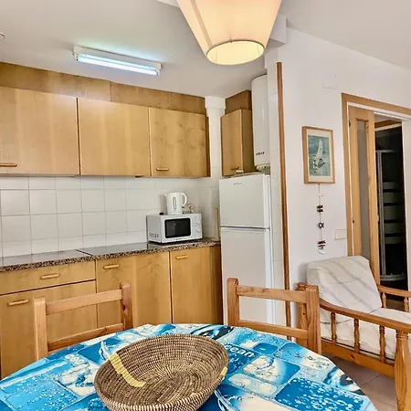 Apartamento Evh121 Con Terraza Cerca De La Playa Tossa de Mar